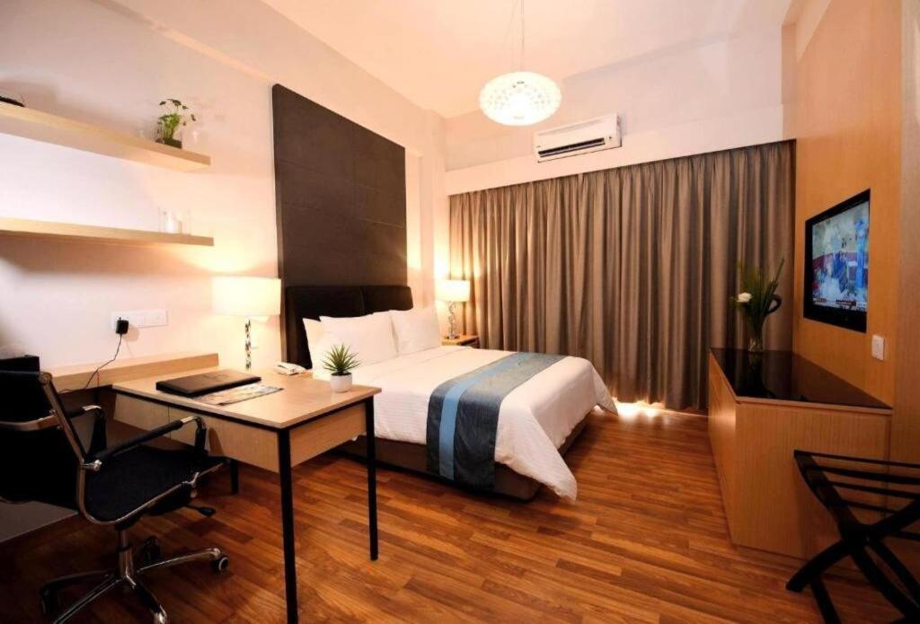 Imperial Heritage I Centre I Free Wifi I Free Parking L Free Club Lounge Access Hotel Malacca