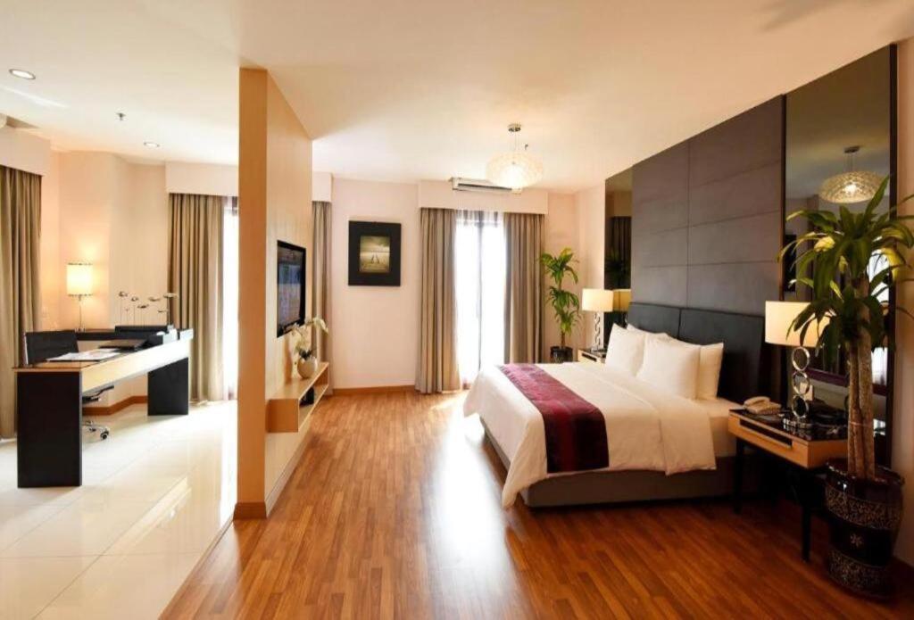 Imperial Heritage I Centre I Free Wifi I Free Parking L Free Club Lounge Access Hotel Malacca